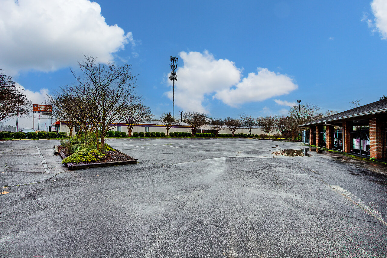 Image for *CANCELED*FUNERAL HOME AUCTION (REAL PROPERTY & PERSONAL PROPERTY OF FUNERAL HOME~Woodard Funeral Home, Inc., Piedmont Memorial Park, LLC.)