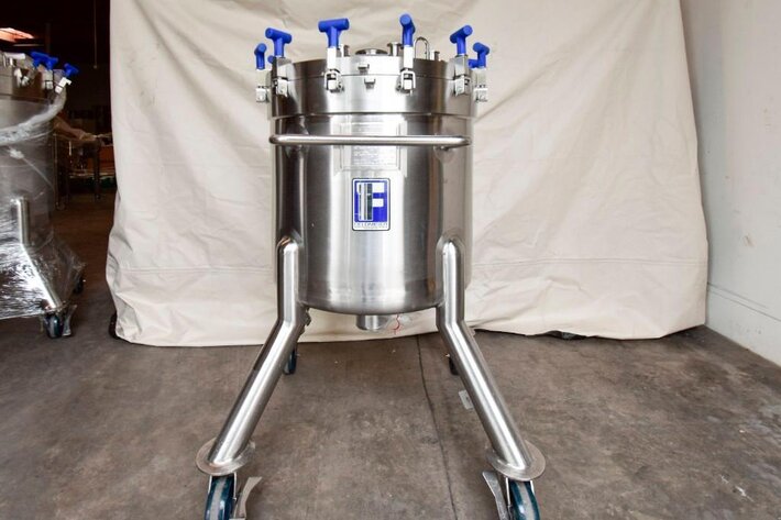 Image for MJK1539 220 Liter Feldmeier Tank