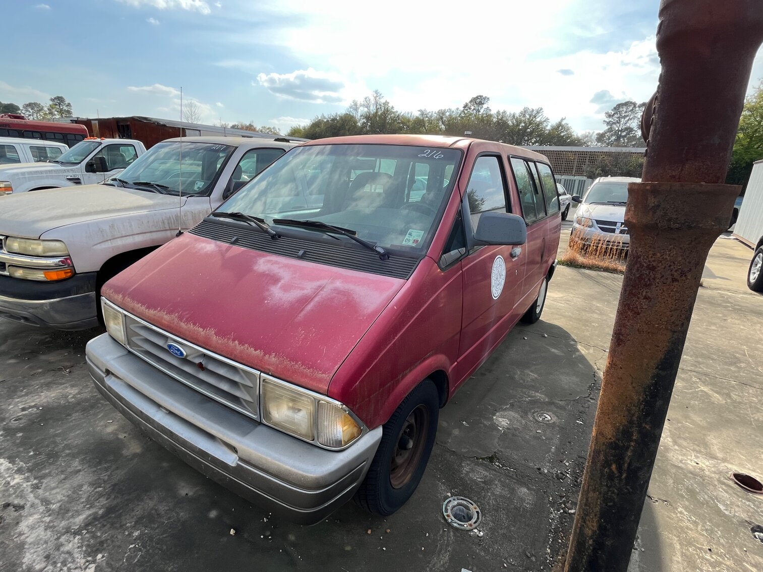 1995 FORD AEROSTAR XLT VAN, NO TITLE