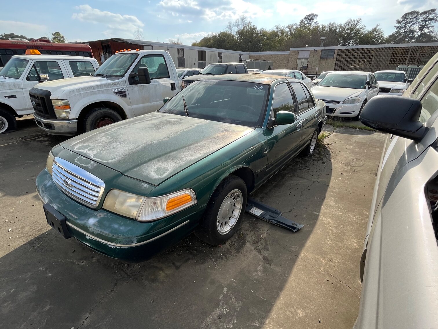2001 FORD CROWN VICTORIA LX
