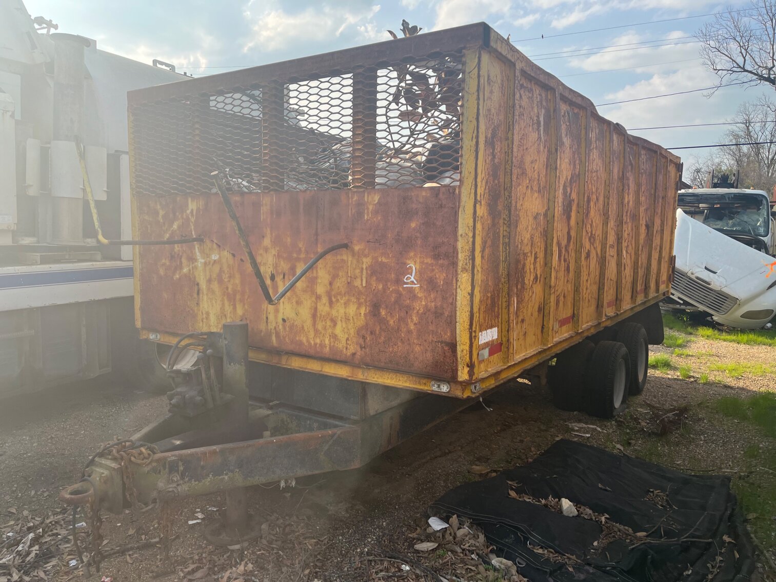 18FT PENTAL HITCH DUMP TRAILER, NO TITLE