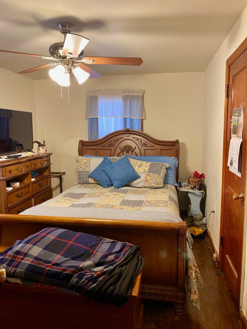 Image for 2 BR/1 BA Brick Home on .46 +/- Acre Lot in the Heart of Manassas, VA (Prince William County)--SELLING to the HIGHEST BIDDER!!