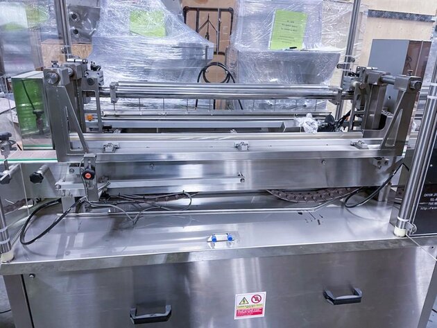 Image for ***SOLD*** MJK0883 Chyun Jye CJA-700 Air Jet Bottle Rinsing Machine