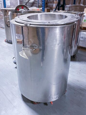 Image for ***SOLD*** MJK0886 (5) SS Tanks