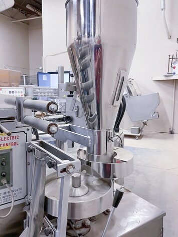 Image for ***SOLD*** MJK0888 Yaong Chi Industrial 501 Volumetric Filler