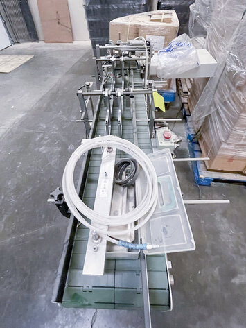 Image for MJK0892 Fung Yuan Conveyor w/ 4 Lanes