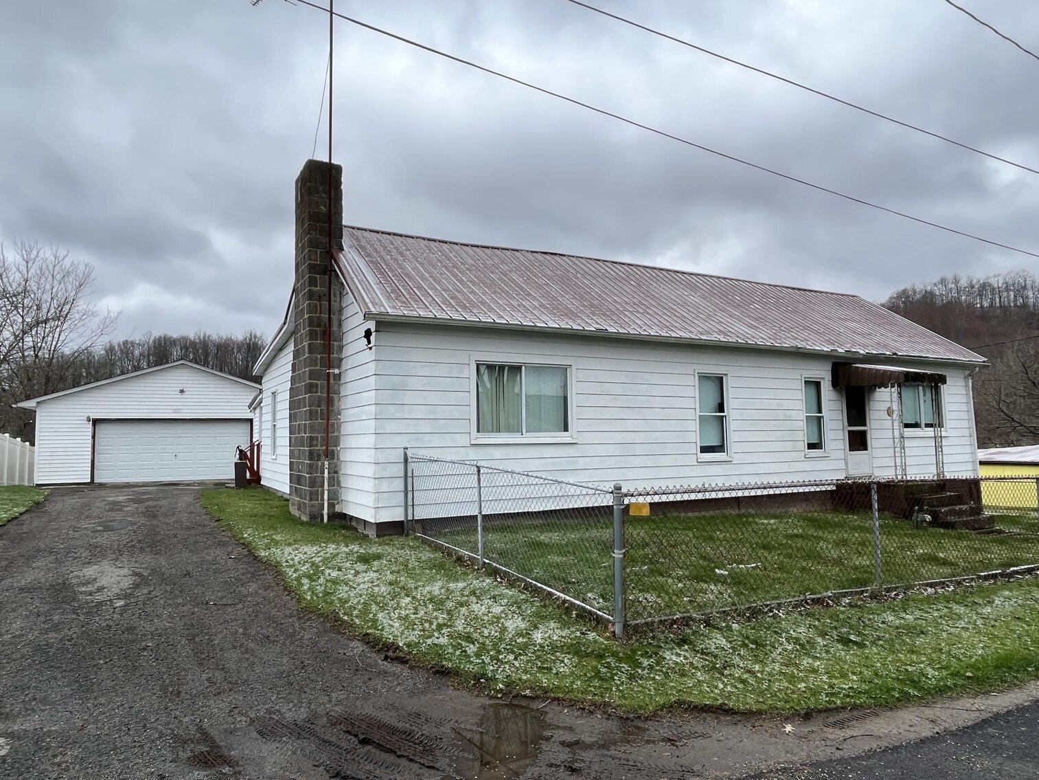 Image for SOLD $67,100 - 4 Bedroom with Oversized Garage