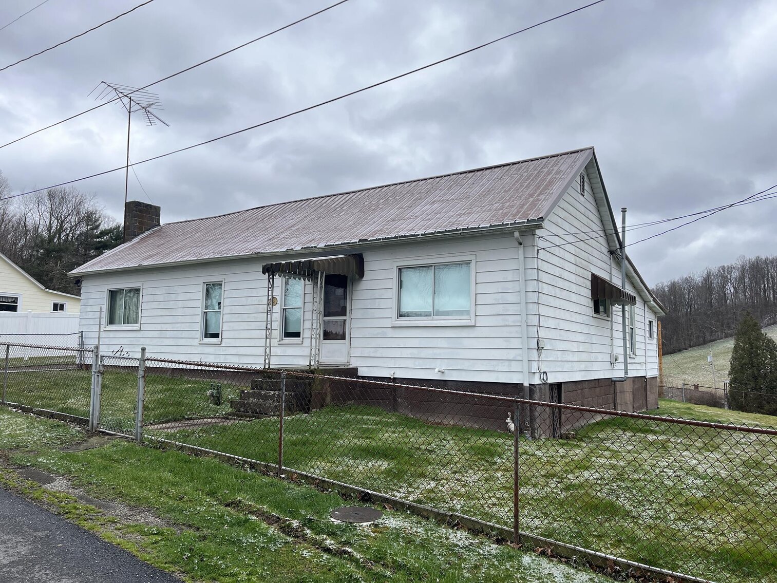 Image for SOLD $67,100 - 4 Bedroom with Oversized Garage