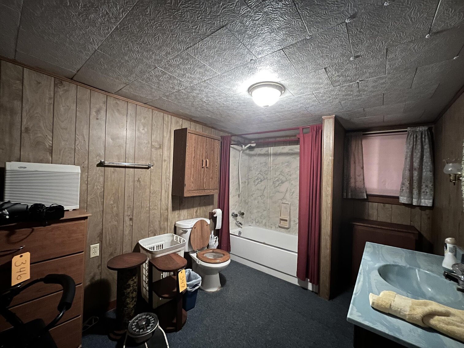 Image for SOLD $67,100 - 4 Bedroom with Oversized Garage