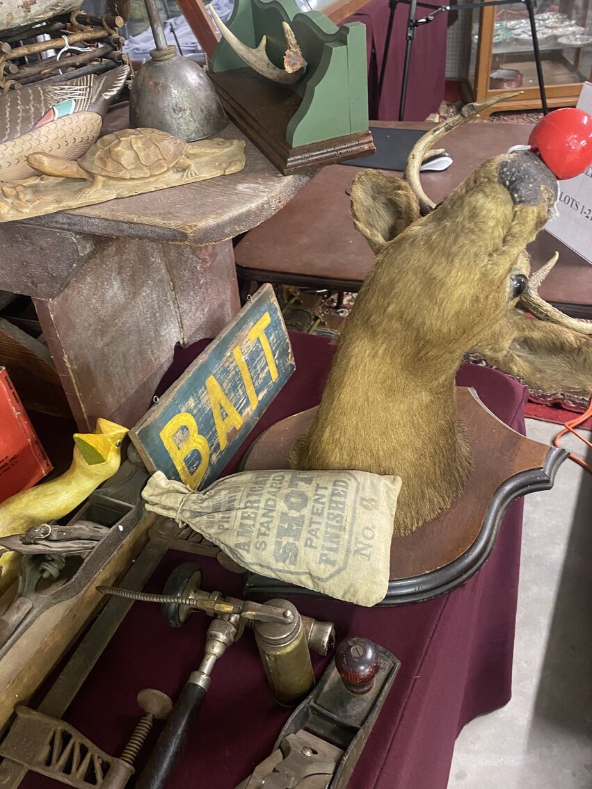 Image for Early Spring Live Auction at Zebs