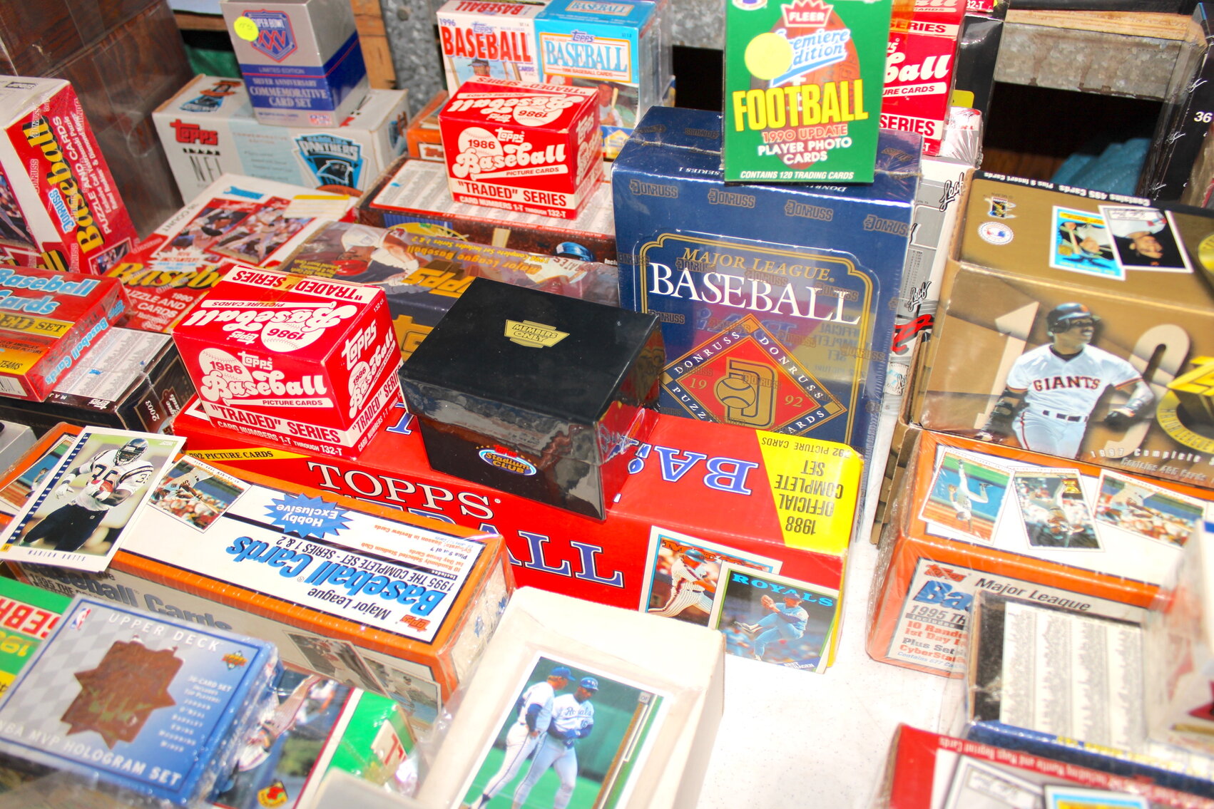 Image for LIVING ESTATE AUCTION