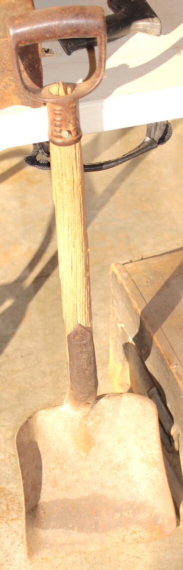 Image for LIVING ESTATE AUCTION