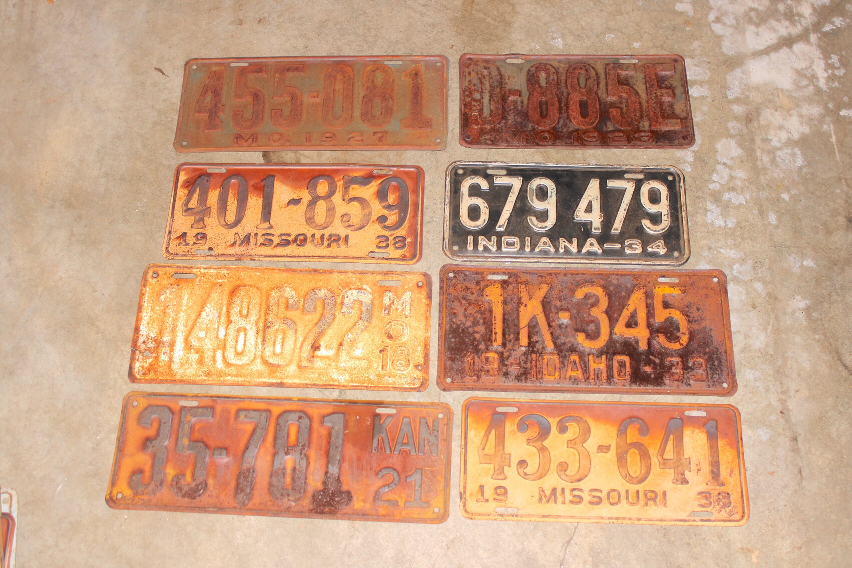 Image for LIVING ESTATE AUCTION