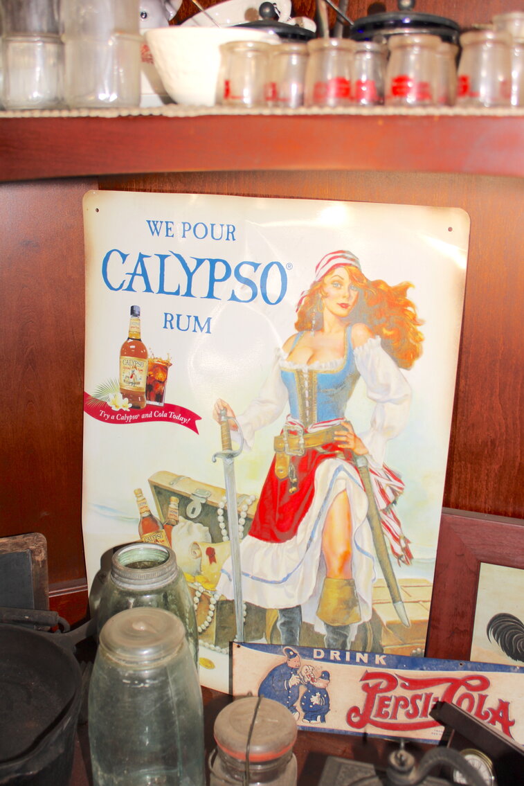 Image for LIVING ESTATE AUCTION