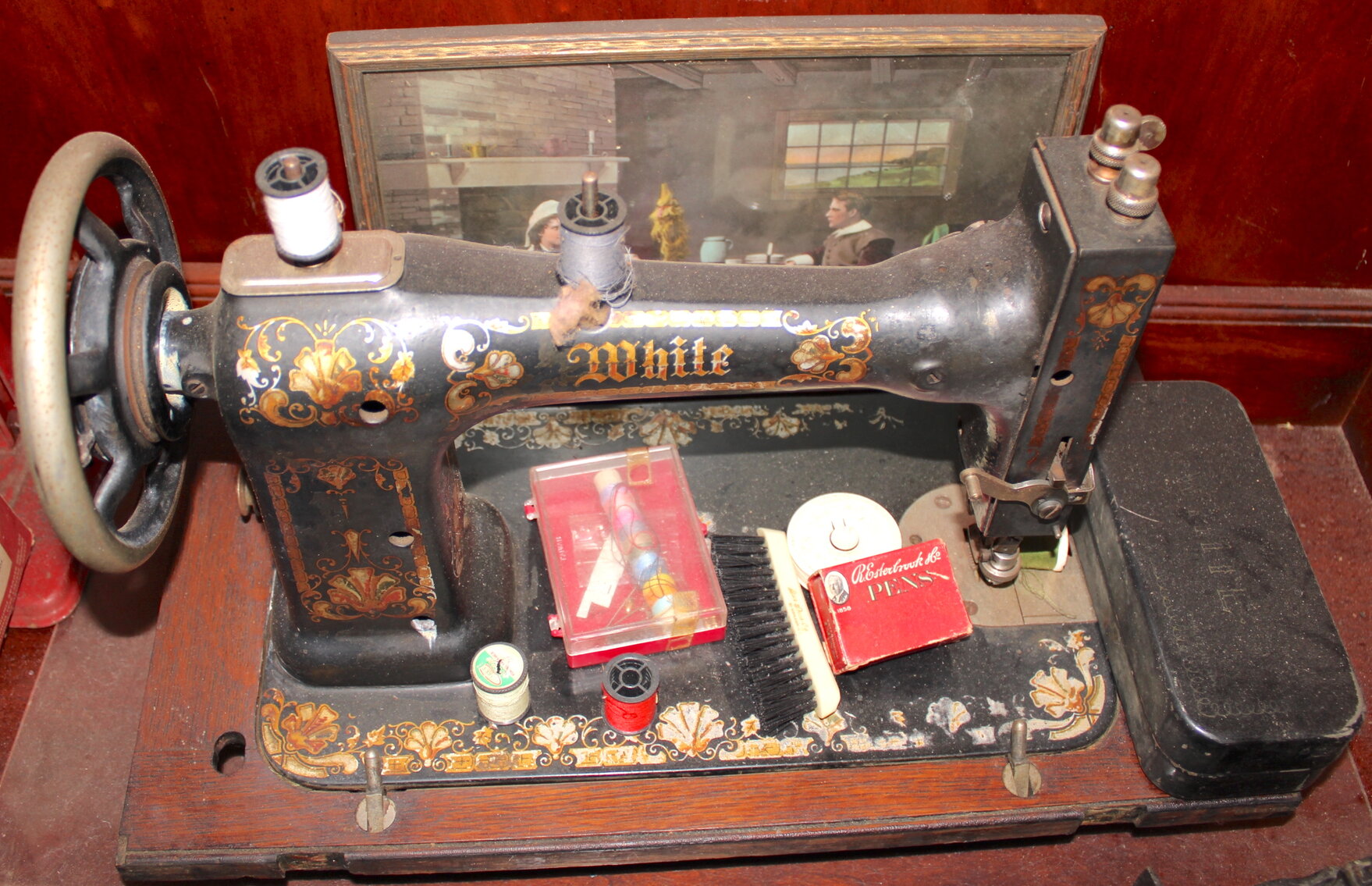 Image for LIVING ESTATE AUCTION