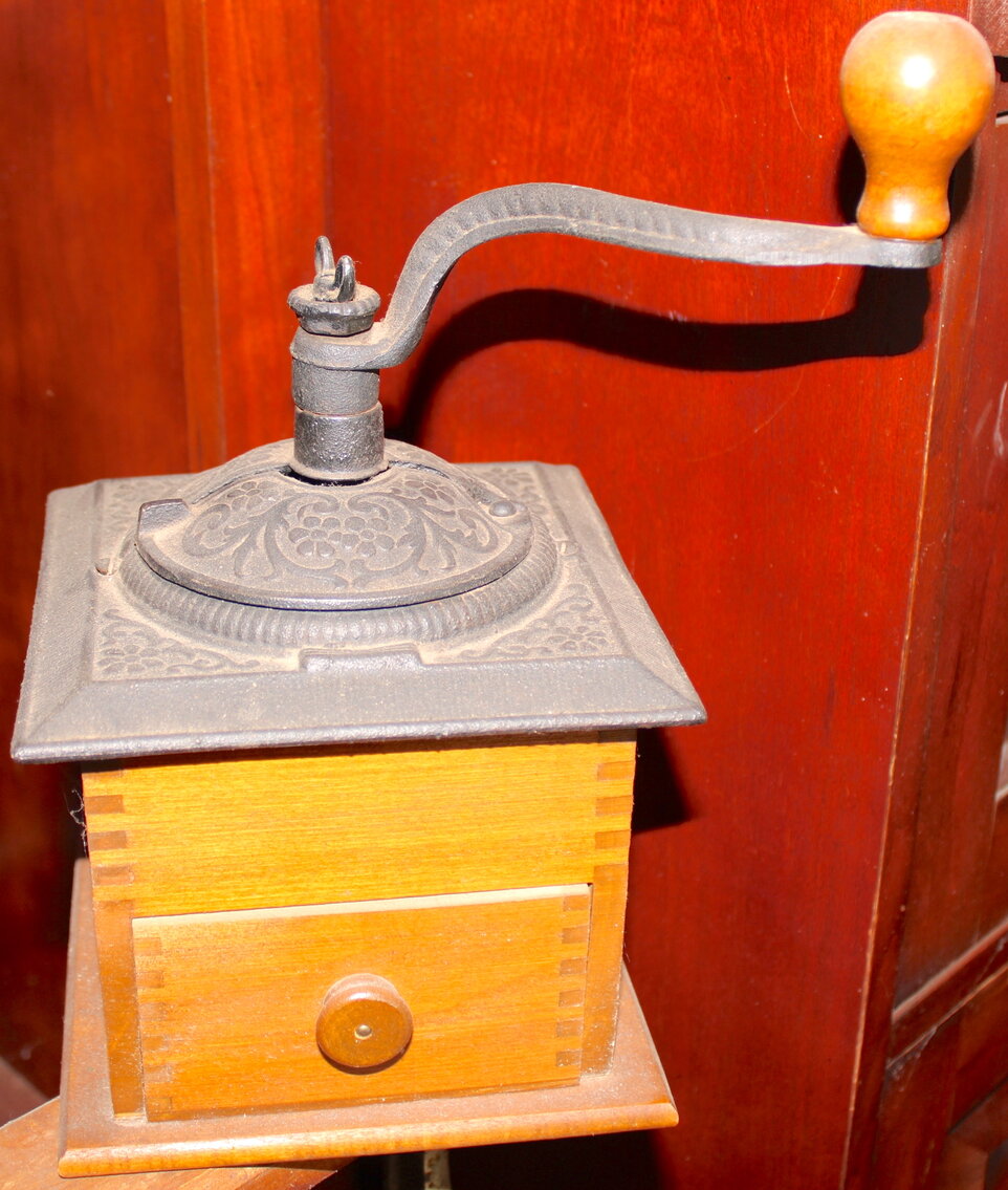 Image for LIVING ESTATE AUCTION