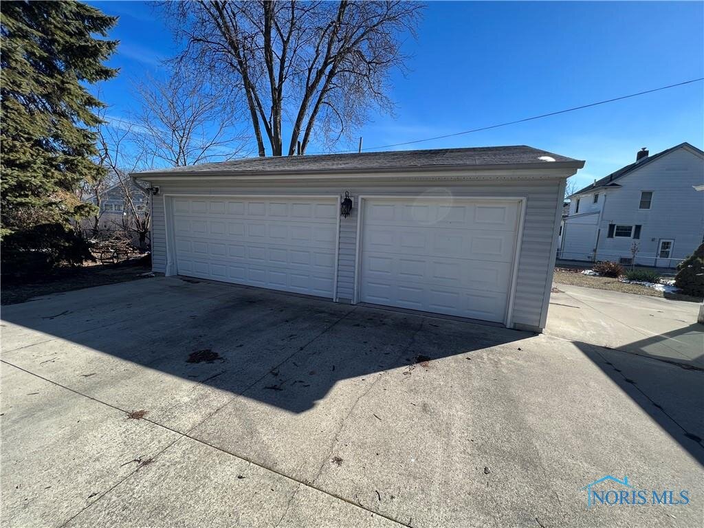 Image for MINIMUM BID AUCTION $99,000! 2823 131st St