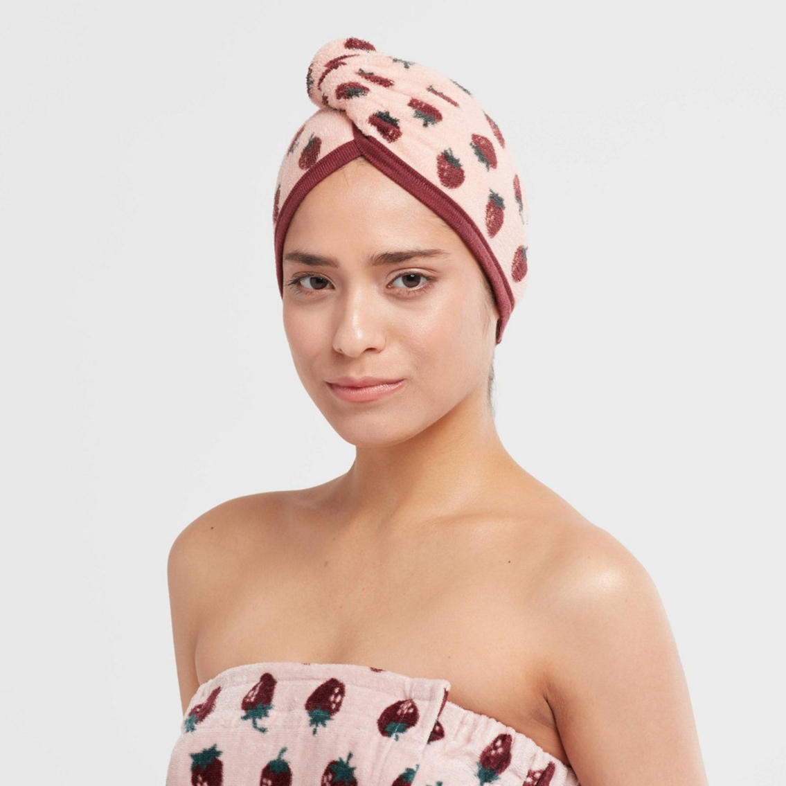 2pk Bath Hair Wrap Set Strawberry/Solid White -