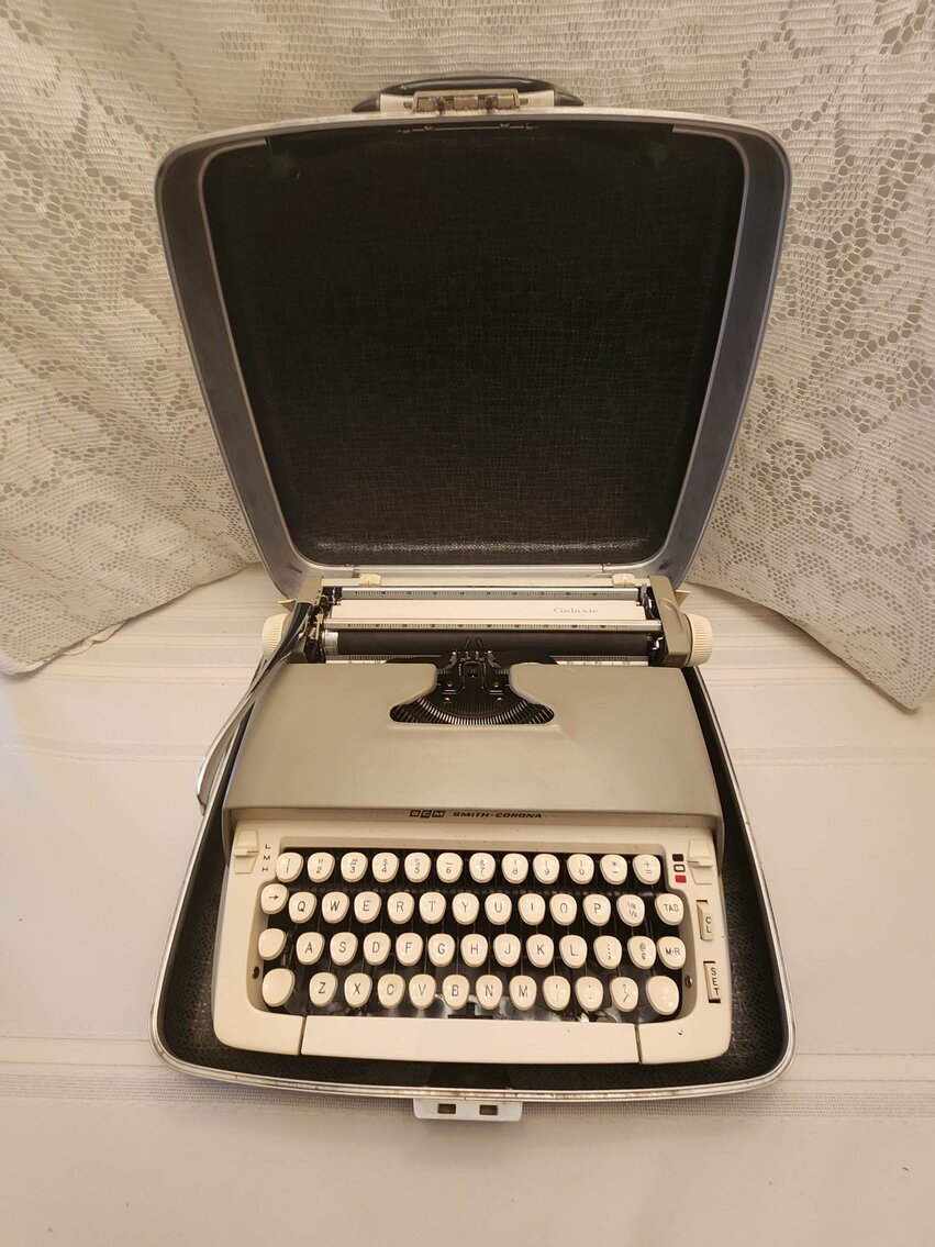 Image for LIVING ESTATE AUCTION