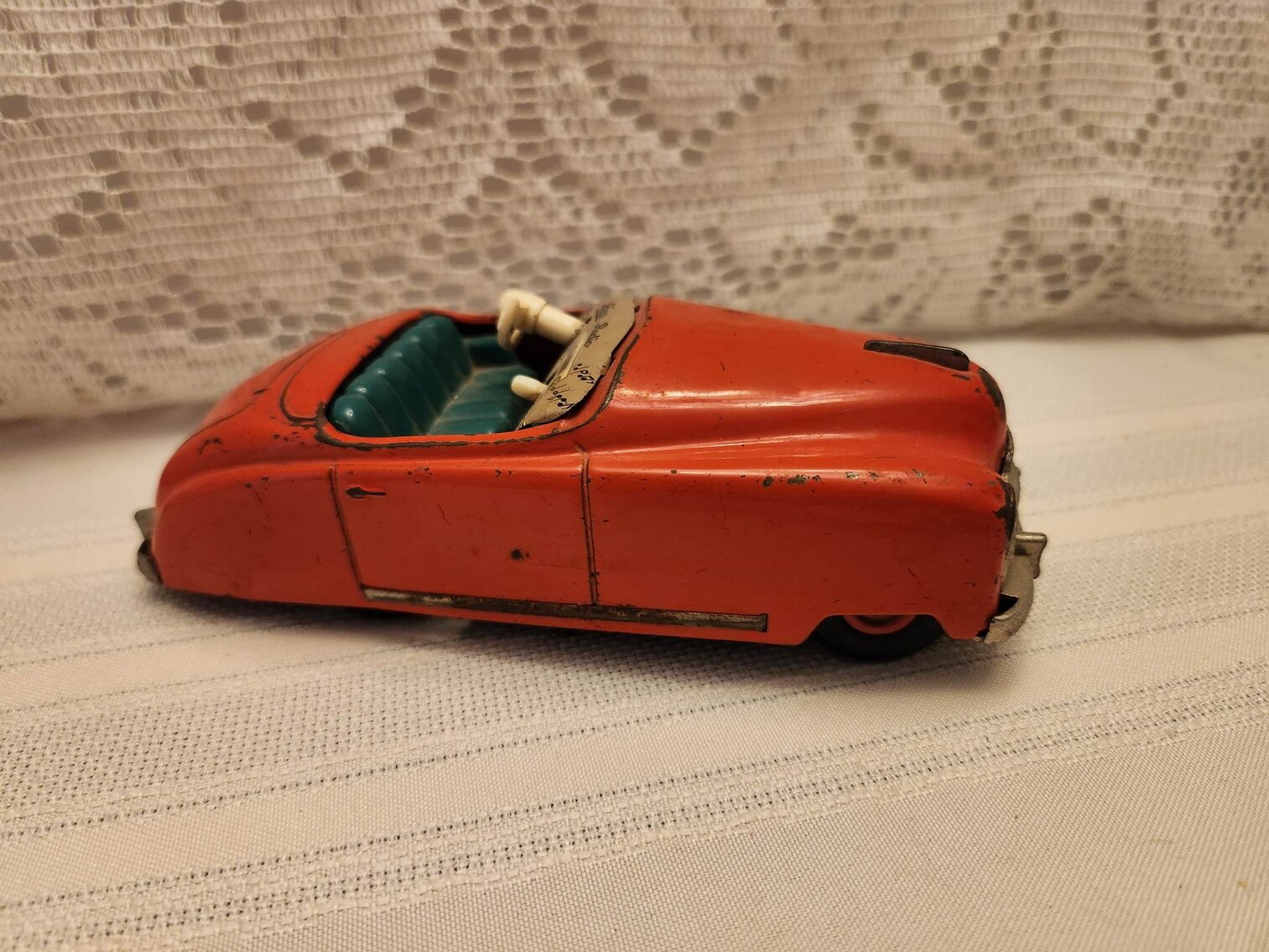 Image for LIVING ESTATE AUCTION