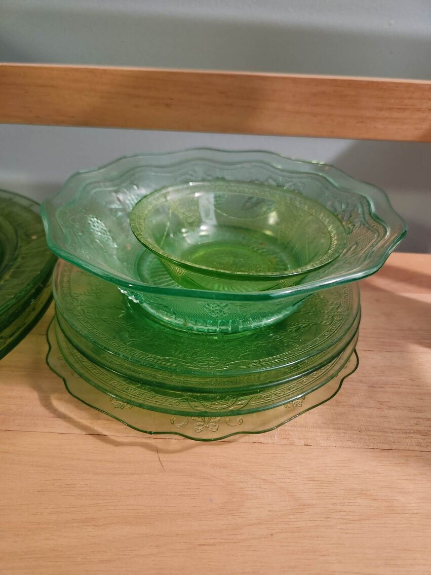 Image for LIVING ESTATE AUCTION