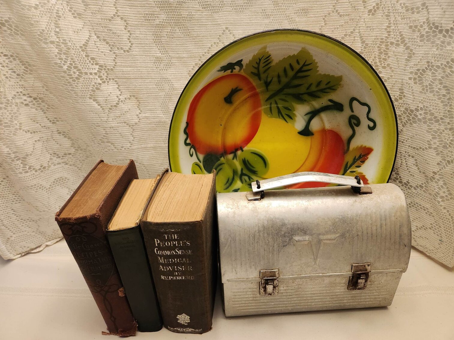 Image for LIVING ESTATE AUCTION