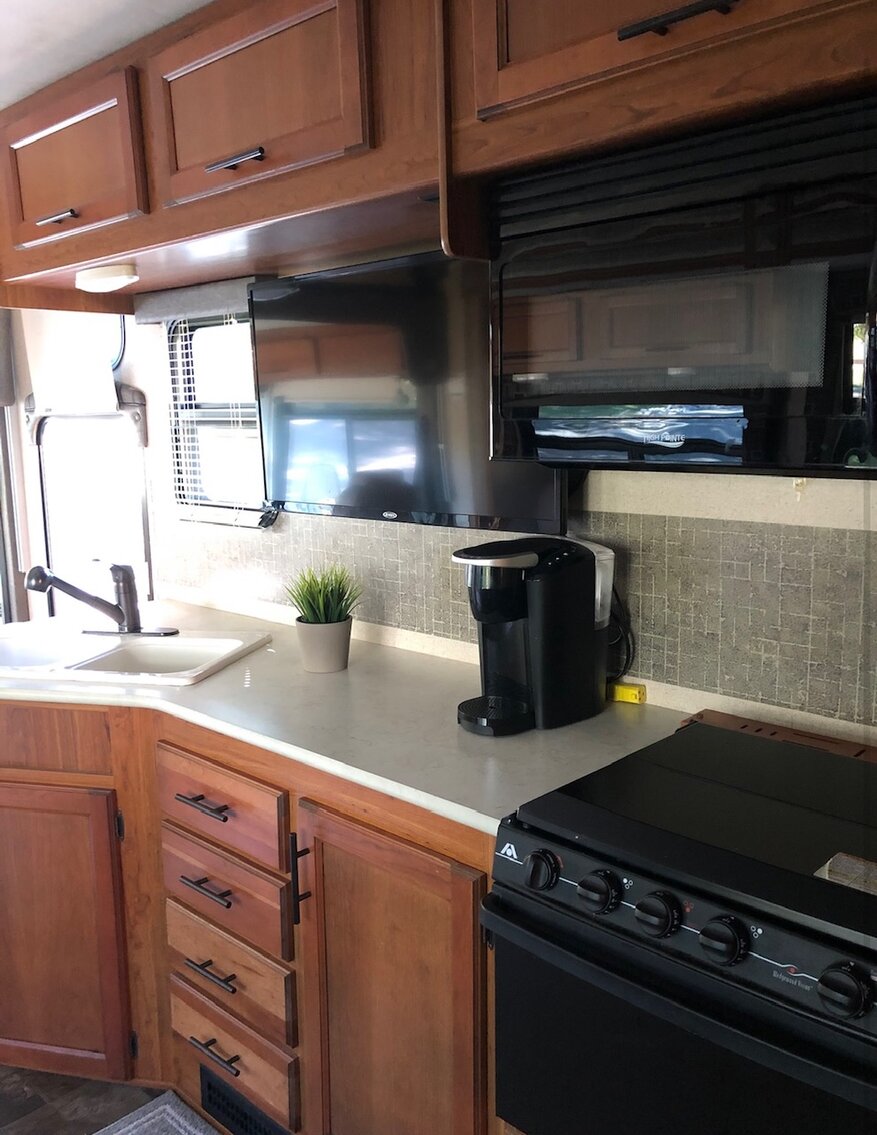 Image for Absolute Online Only 2016 31V Jayco Alante Motor Home