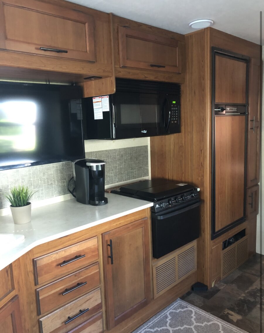 Image for Absolute Online Only 2016 31V Jayco Alante Motor Home