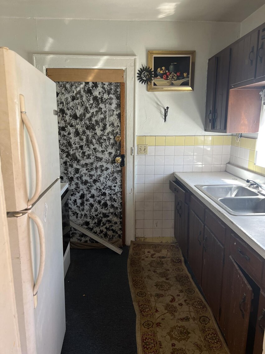 Image for SOLD $31,350 - Duplex on Kanawha Boulevard Selling to Highest Bidder