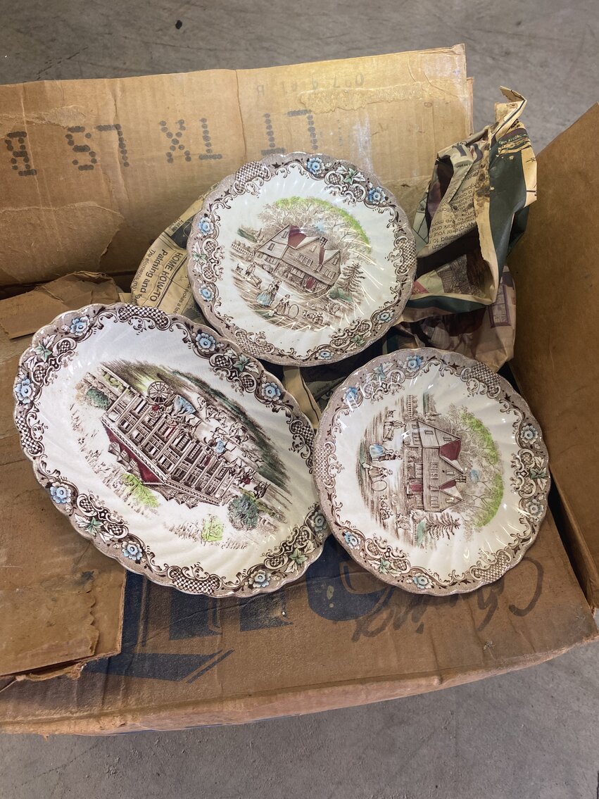 Image for HUGE 2-RING COLLECTOR'S ESTATE AUCTION