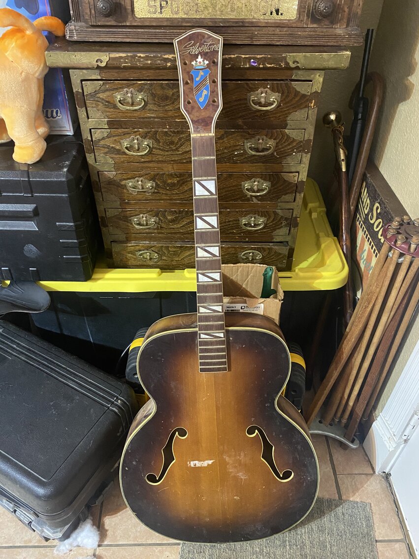 Image for HUGE 2-RING COLLECTOR'S ESTATE AUCTION