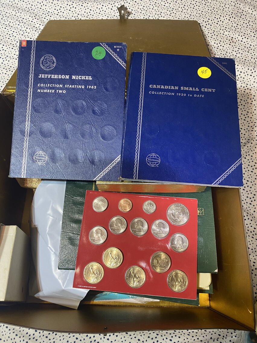 Image for HUGE 2-RING COLLECTOR'S ESTATE AUCTION