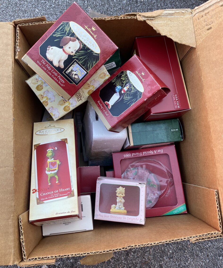 Image for HUGE 2-RING COLLECTOR'S ESTATE AUCTION