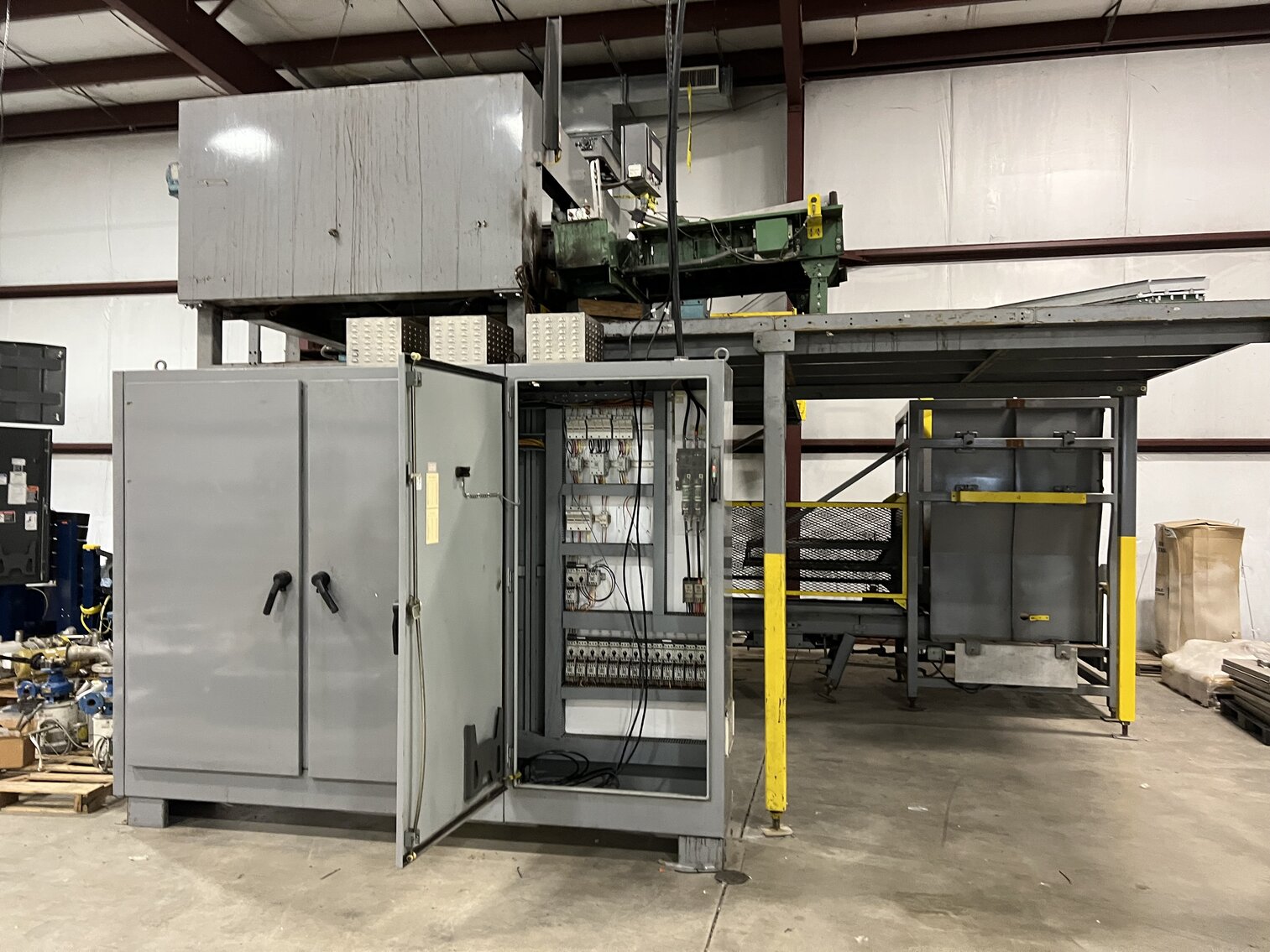 Bottling Equipment Public Auction Machinery from US Bottlers, Sentry