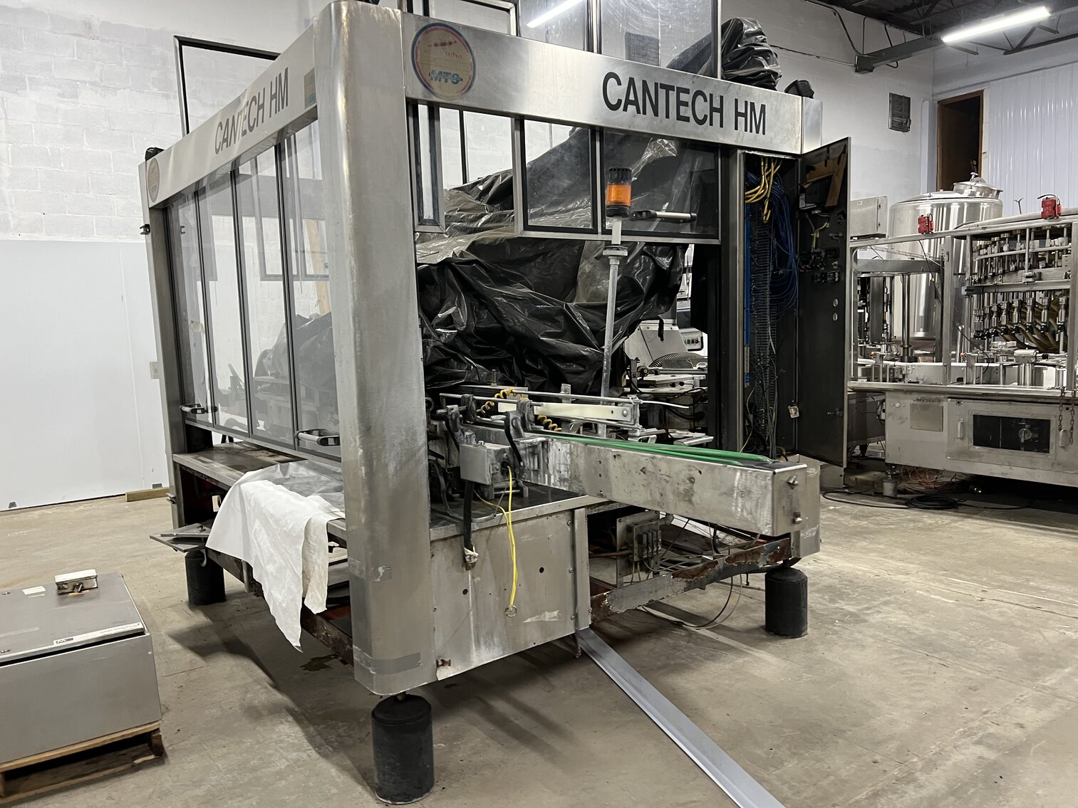 Bottling Equipment Public Auction Machinery from US Bottlers, Sentry