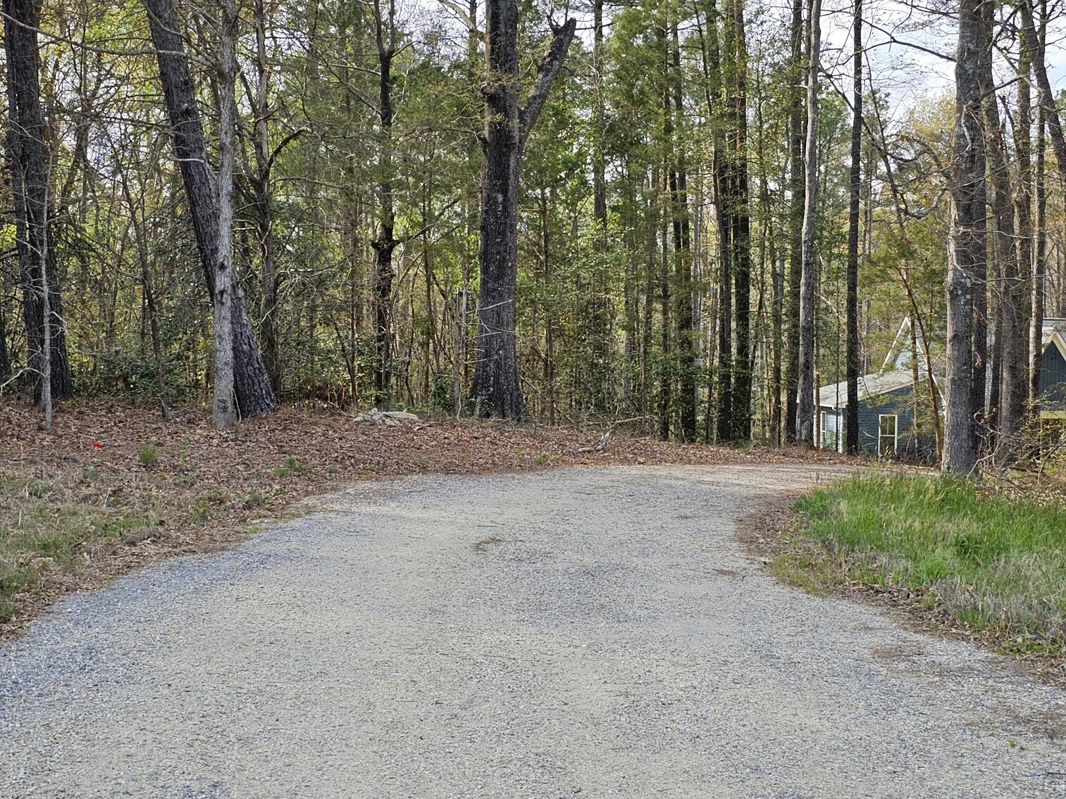 Trustee Sale 3 BR/2 BA Single Family Home 4.58± AC Lot 1,952± SF