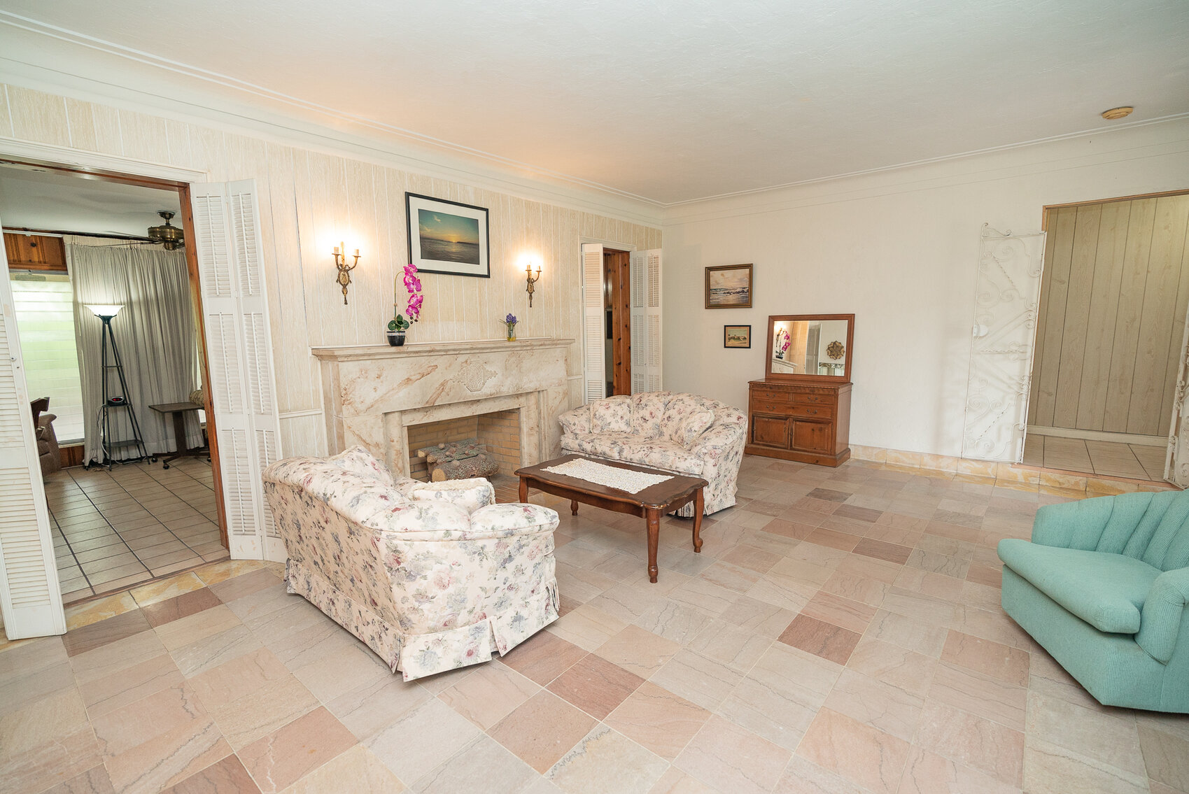 Image for Real Estate Auction by Order of the Bettye and Gerry R. Munro Estate