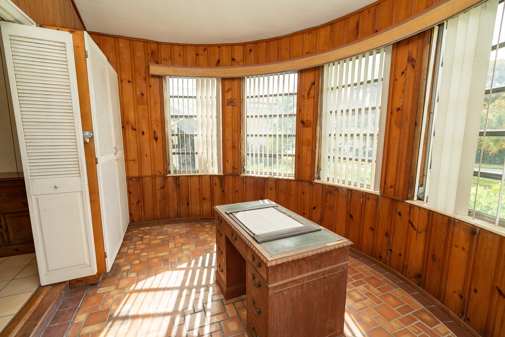 Image for Real Estate Auction by Order of the Bettye and Gerry R. Munro Estate