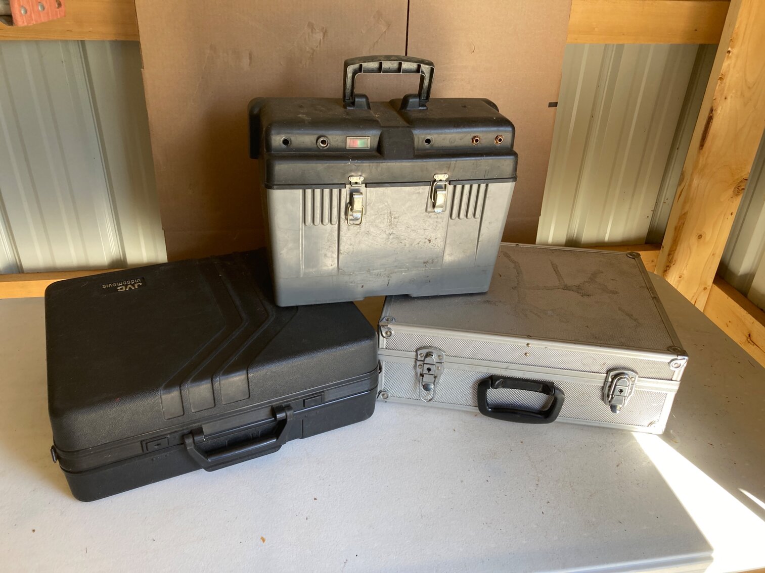 (3) Cases