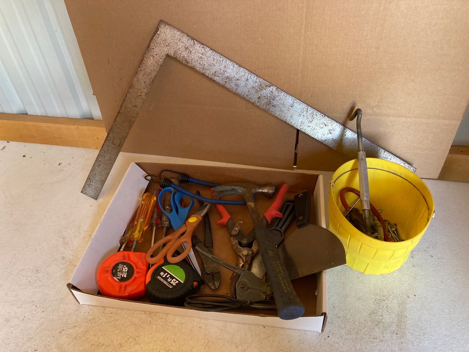 Tools and Hardware, Tape Measures 