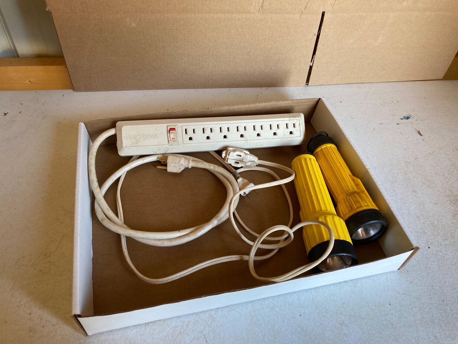 Surge Protector, Flash Lights