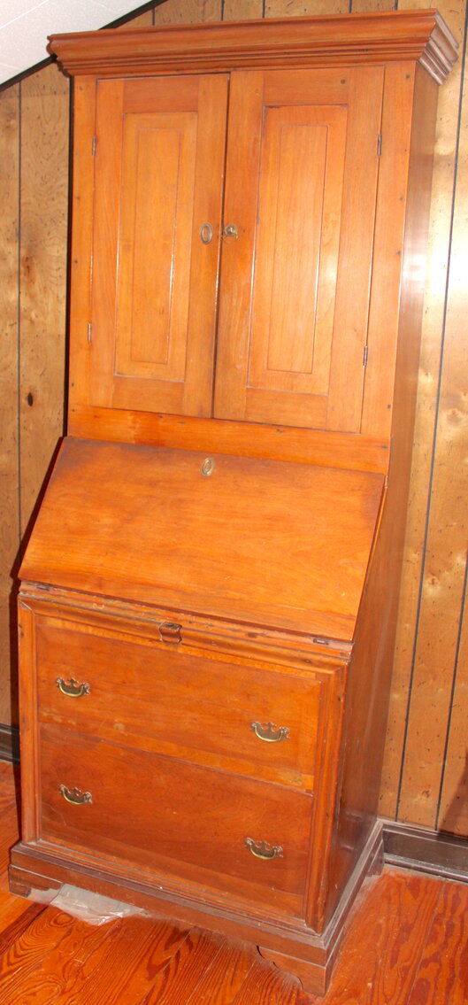 Image for ANTIQUE DEALER'S ESTATE AUCTION