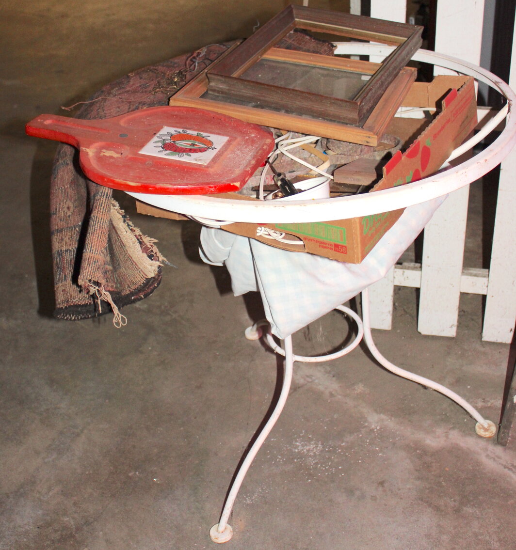 Image for ANTIQUE DEALER'S ESTATE AUCTION