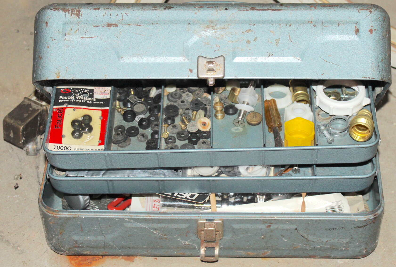 Image for ANTIQUE DEALER'S ESTATE AUCTION