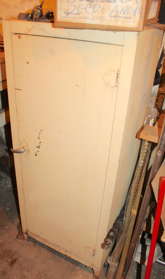 Image for ANTIQUE DEALER'S ESTATE AUCTION