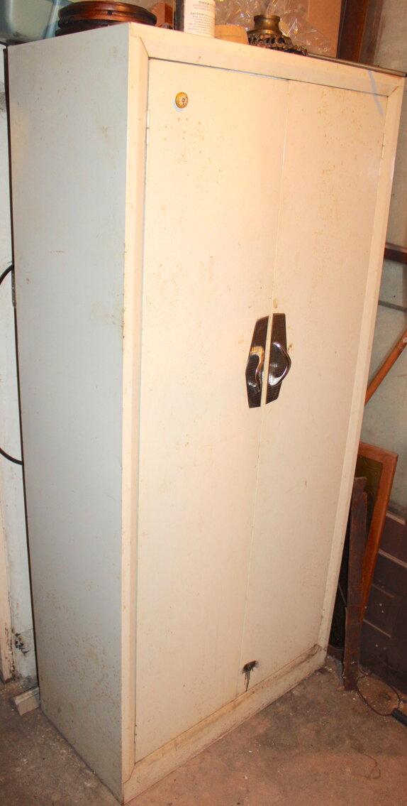 Image for ANTIQUE DEALER'S ESTATE AUCTION