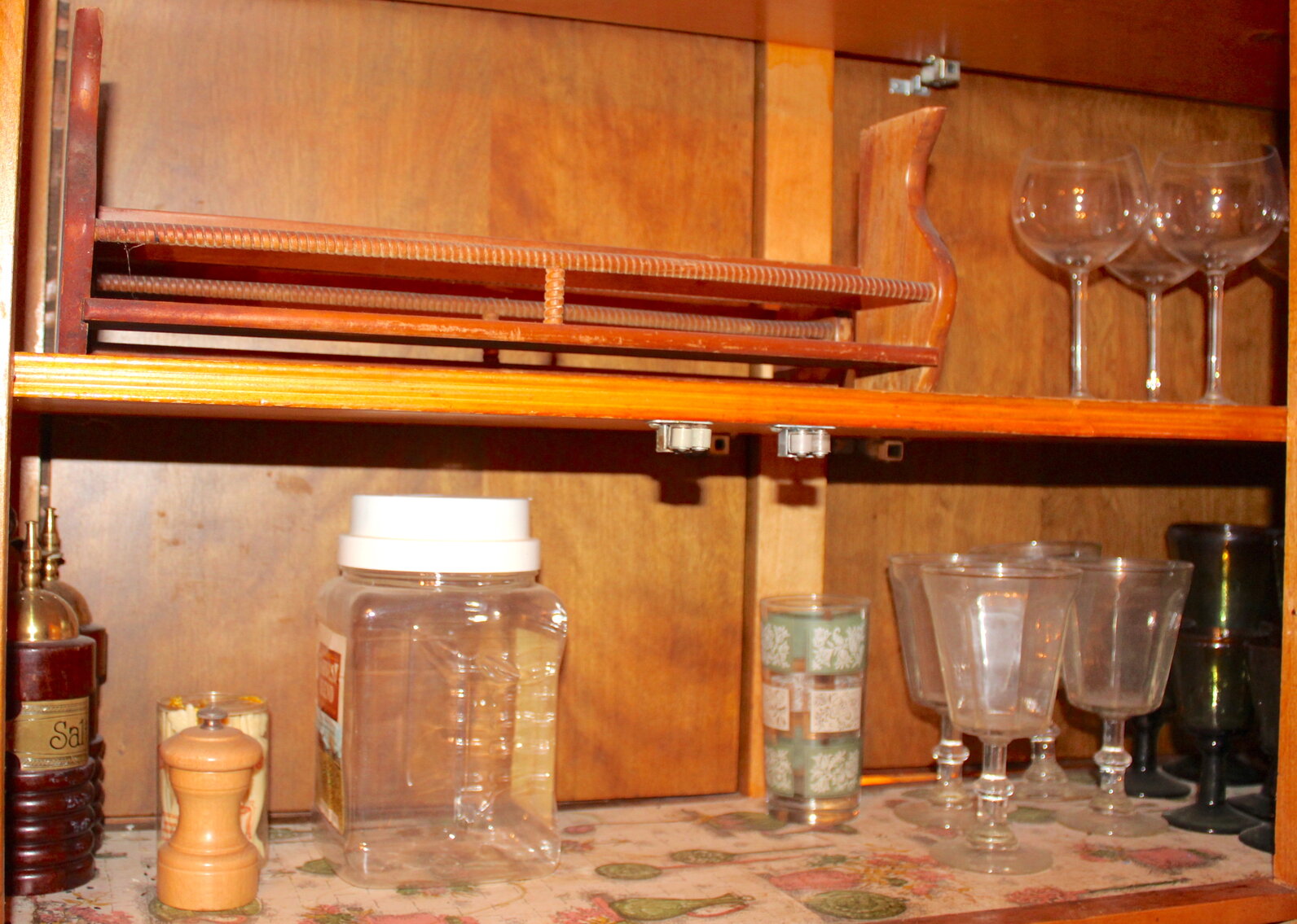 Image for ANTIQUE DEALER'S ESTATE AUCTION