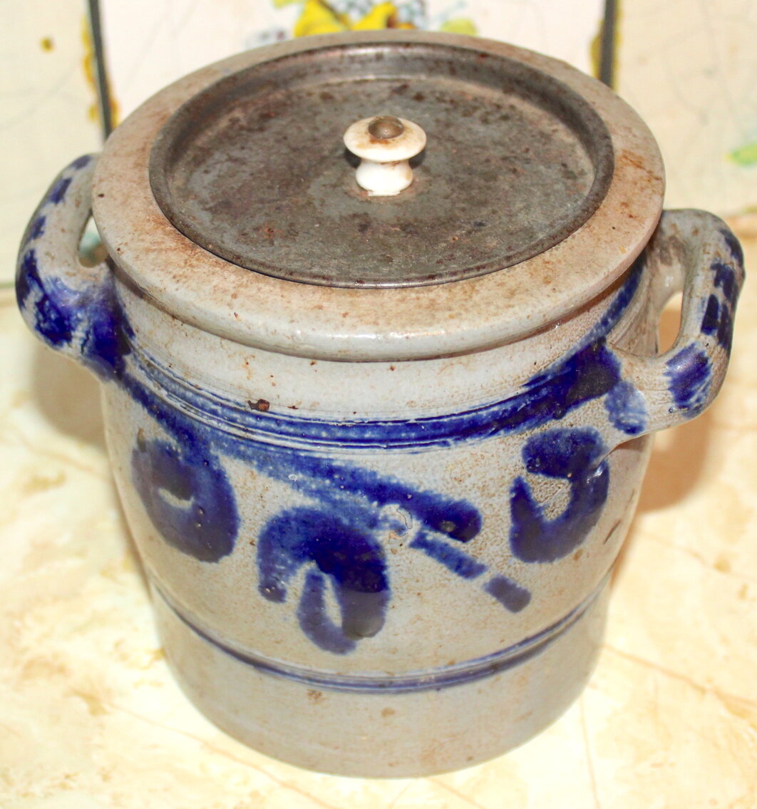 Image for ANTIQUE DEALER'S ESTATE AUCTION