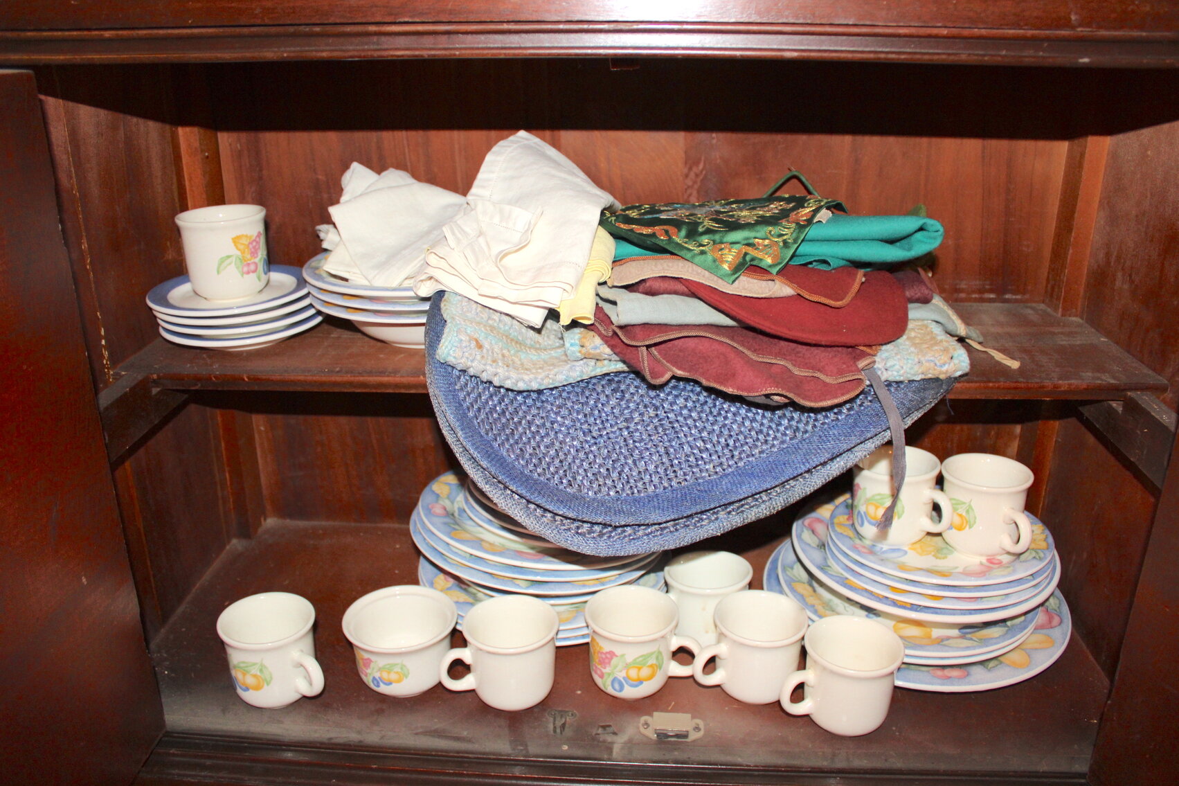 Image for ANTIQUE DEALER'S ESTATE AUCTION