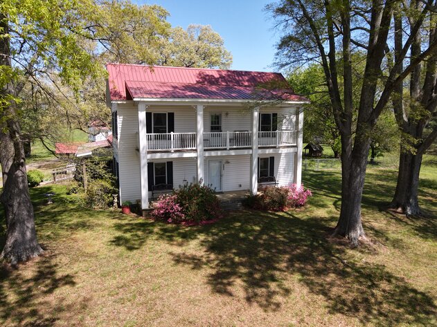 Image for Statesville, NC Farmhouse and Acreage Auction